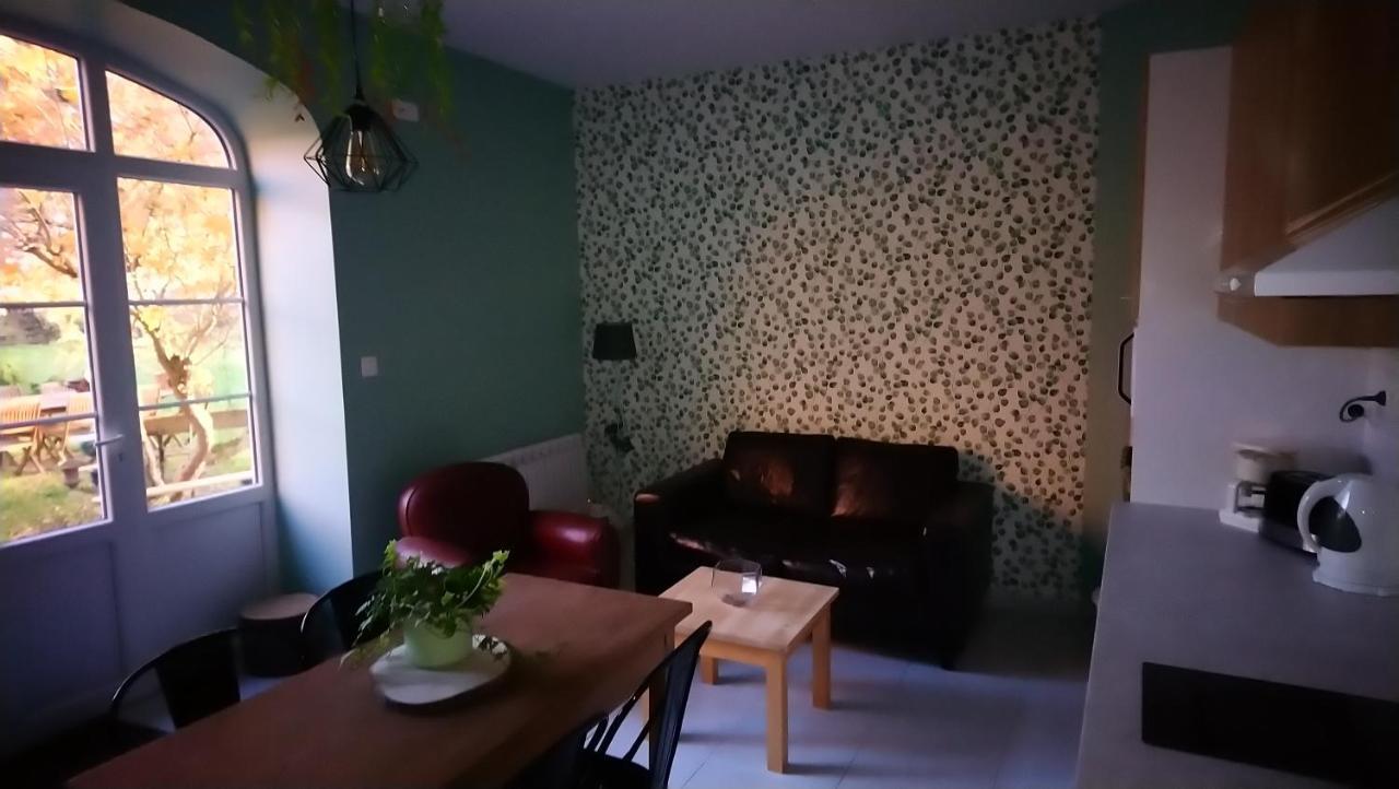 Отель Le Jardin Des Ecureuils Demuin Экстерьер фото